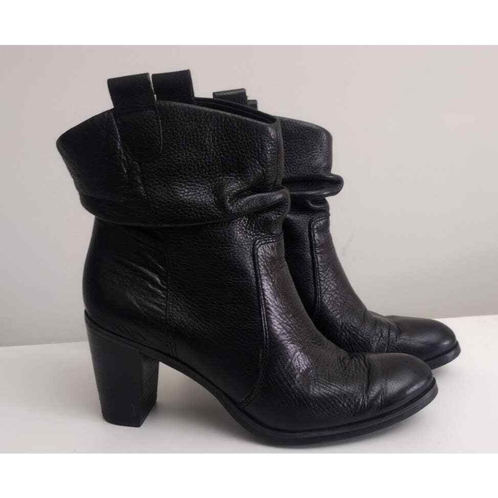 Circa Joan & David Heeled Leather Boots, Black, Size 6.5
